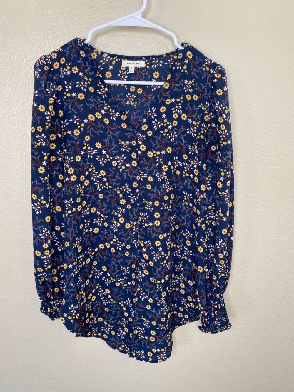 Max Studio Womens Navy Blue Floral Long Sleeve Top Small Yellow Flower Polyester - Picture 2 of 7